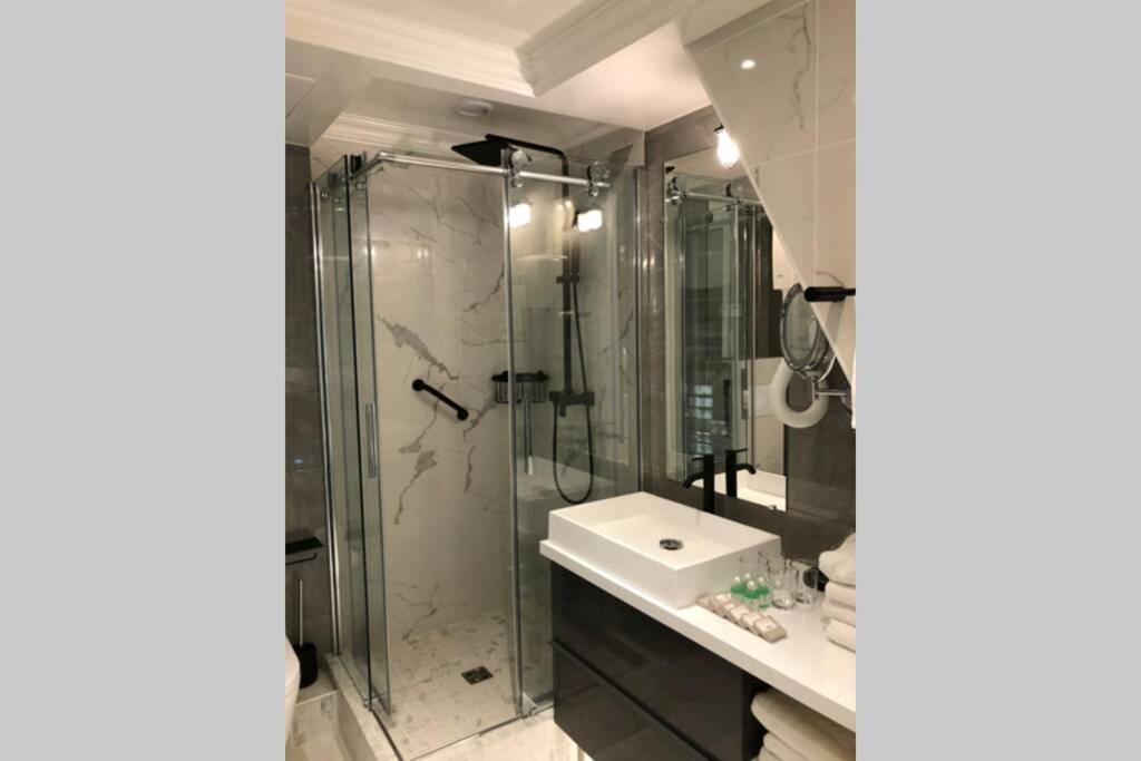 Appartement Rousselet Quartier Bon Marche Paris Viieme Exteriér fotografie